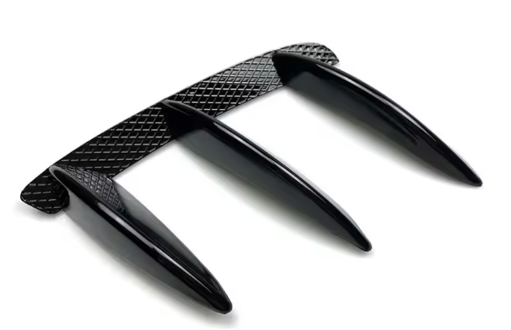 Vista angolata del set flaps posteriori per Mercedes Classe A W176