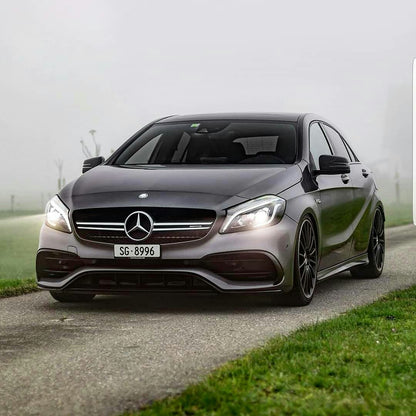 Griglia stile AMG argento installata su Mercedes Classe A W176 – vista frontale dell’auto
